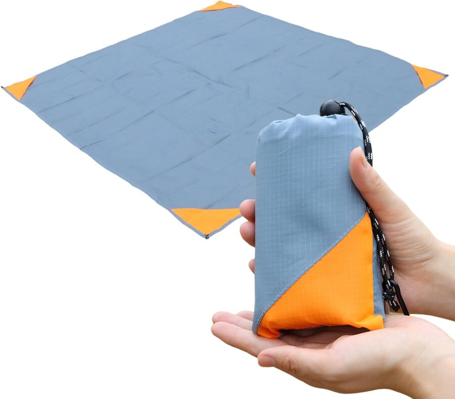 Pocket Picnic Blanket, Sandproof Waterproof Lightweight Pocket Camping Tarp, 55″x60″ Foldable &Easily Fits into Small Bag, Washable Quick Dry Compact Beach Mat for Outdoors Recreation